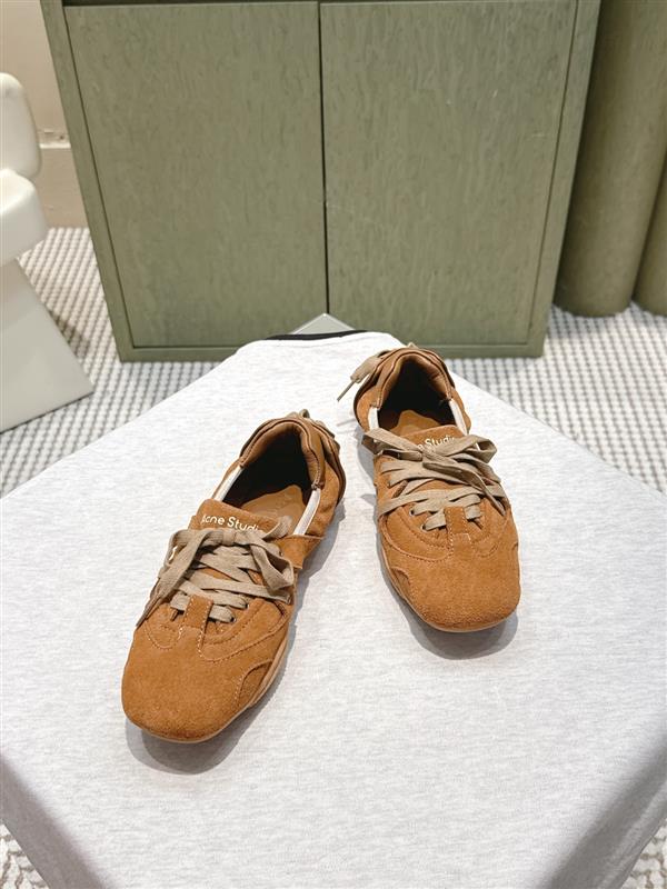 2025112716569672 310